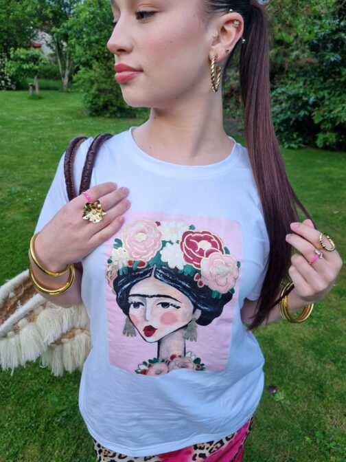 Tee-Shirt Frida shiralaura.fr vente en ligne de vêtements pour femmes bijoux accessoires Paris